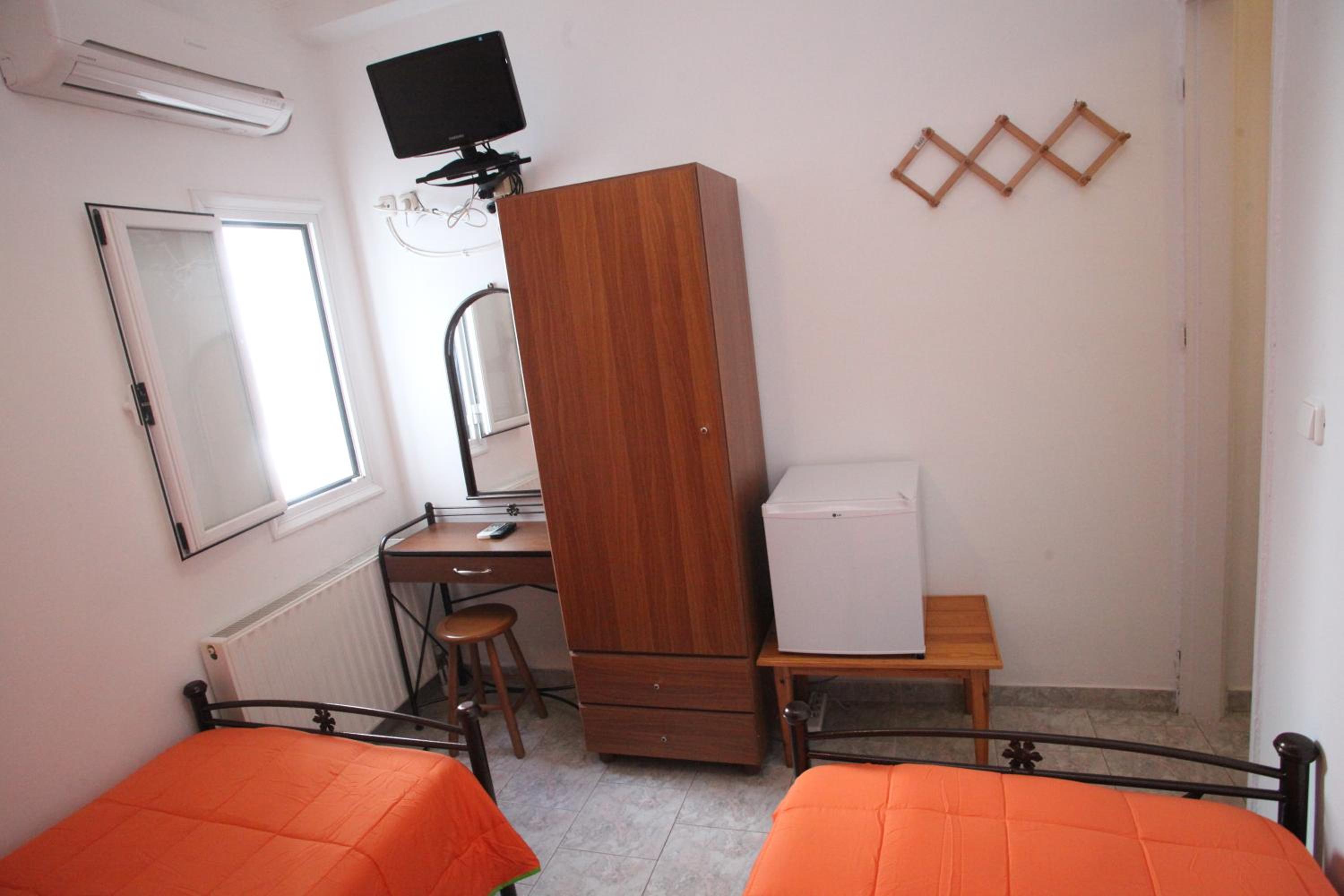 Afroditi 65/71