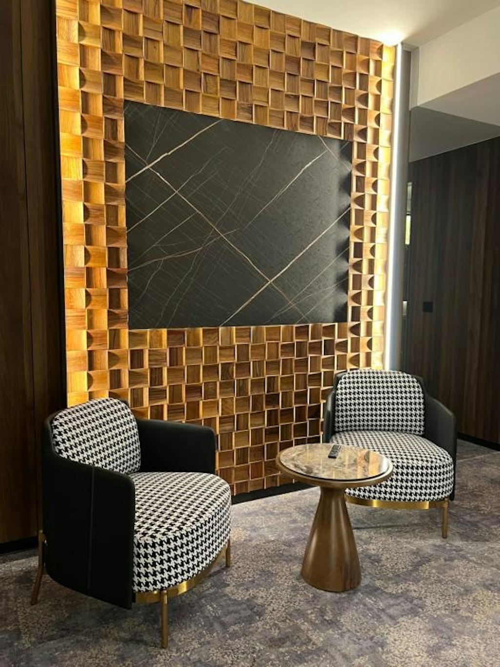 Nobel Design Hotel 5/35