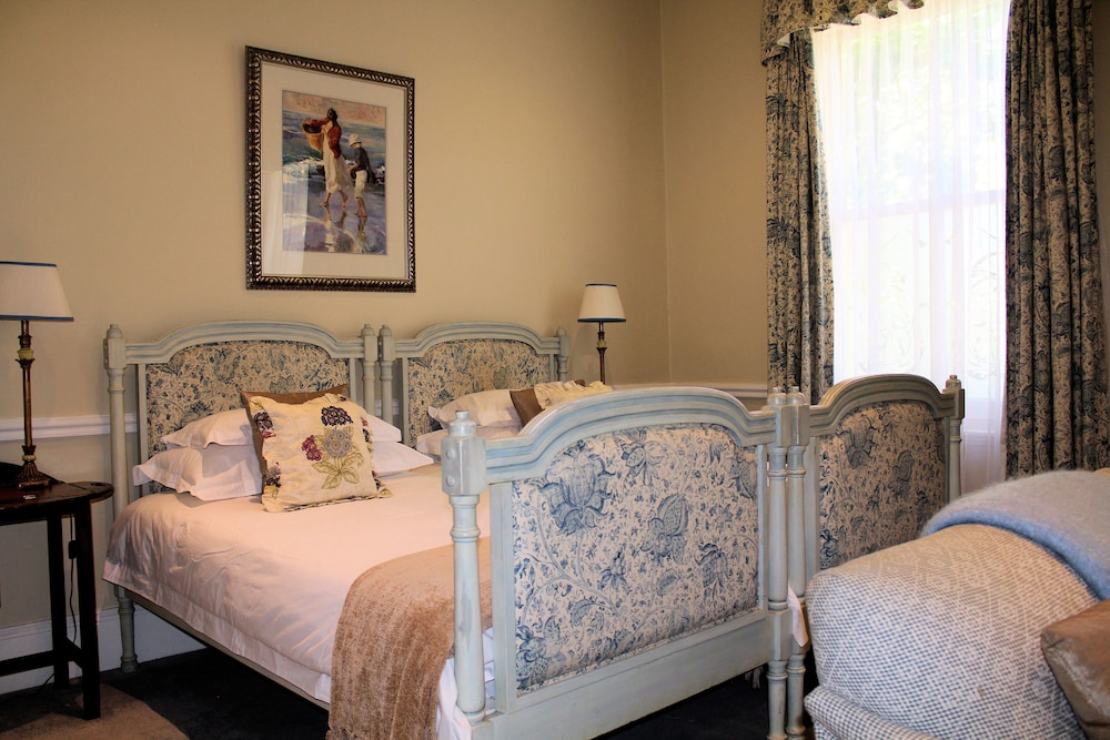 Hacklewood Hill Country House 20/70