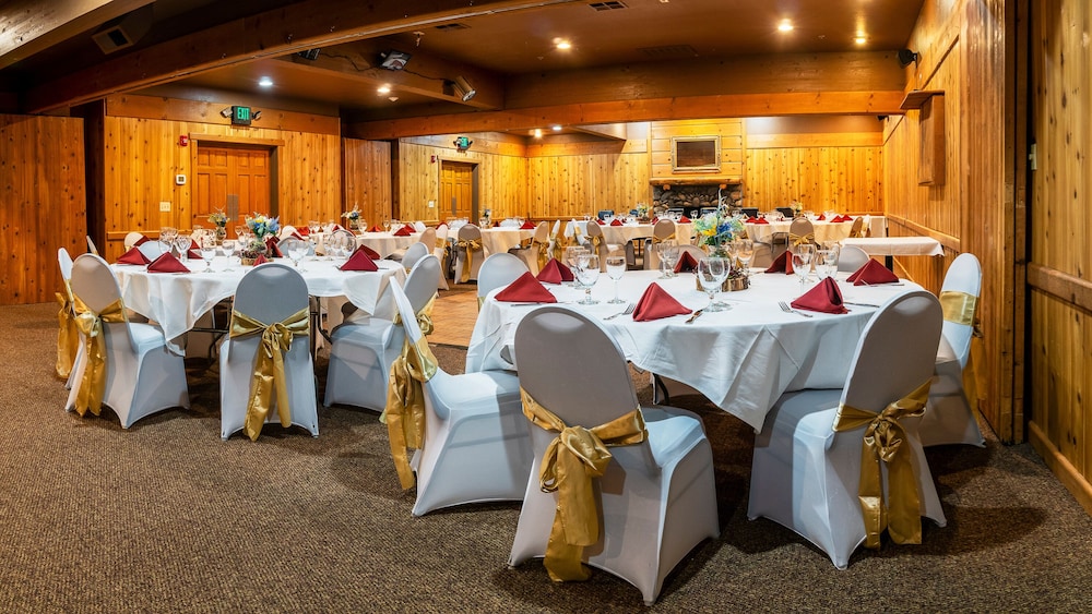 Callahan s Mountain Lodge 67/78