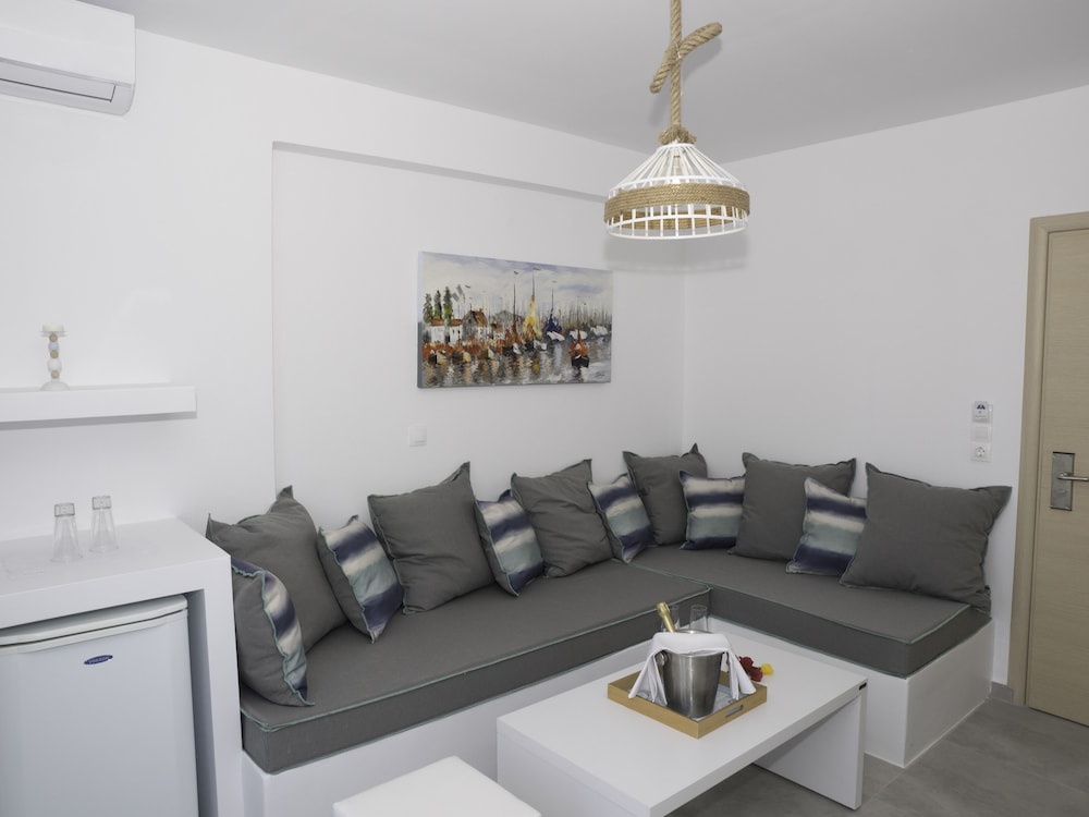Amaryllis Beach Hotel 22/50