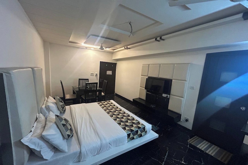 Arihant Inn 35/53