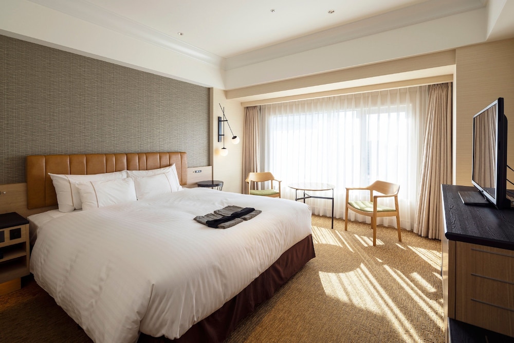 Room at KOBE BAY SHERATON HOTEL & TOWERS, KOBE