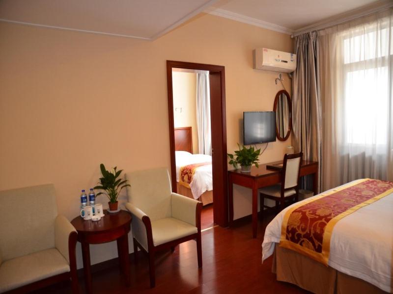 GreenTree Inn Huangshan Scenic Zone North Gate Express Hotel 13/16