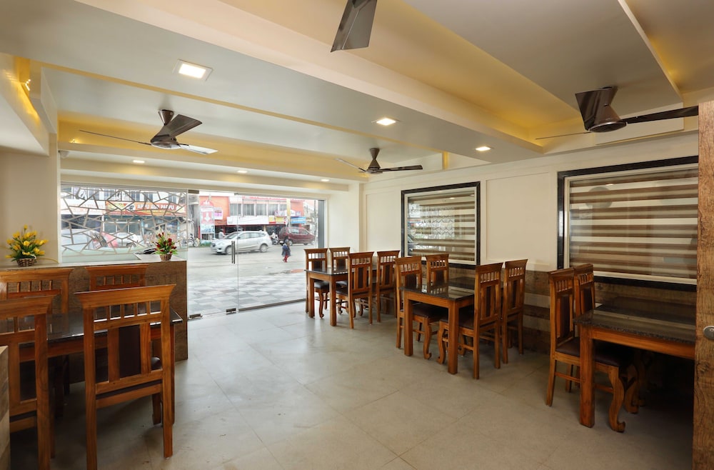 Hotel Kochi Caprice 27/31