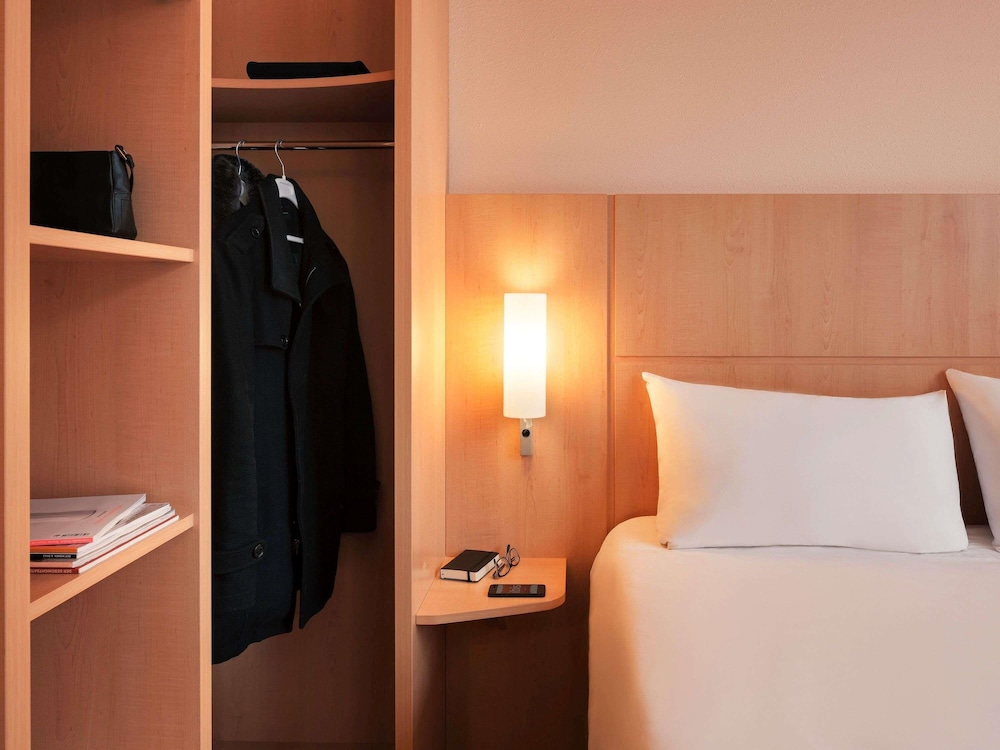 IBIS NUERNBERG ALTSTADT 23/66