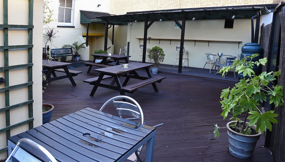 The Hope Hotel 20/24