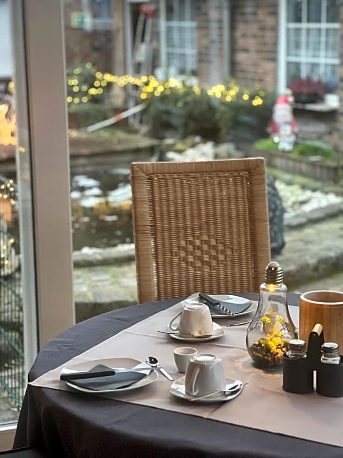 Hotel zur Wasserburg 43/59