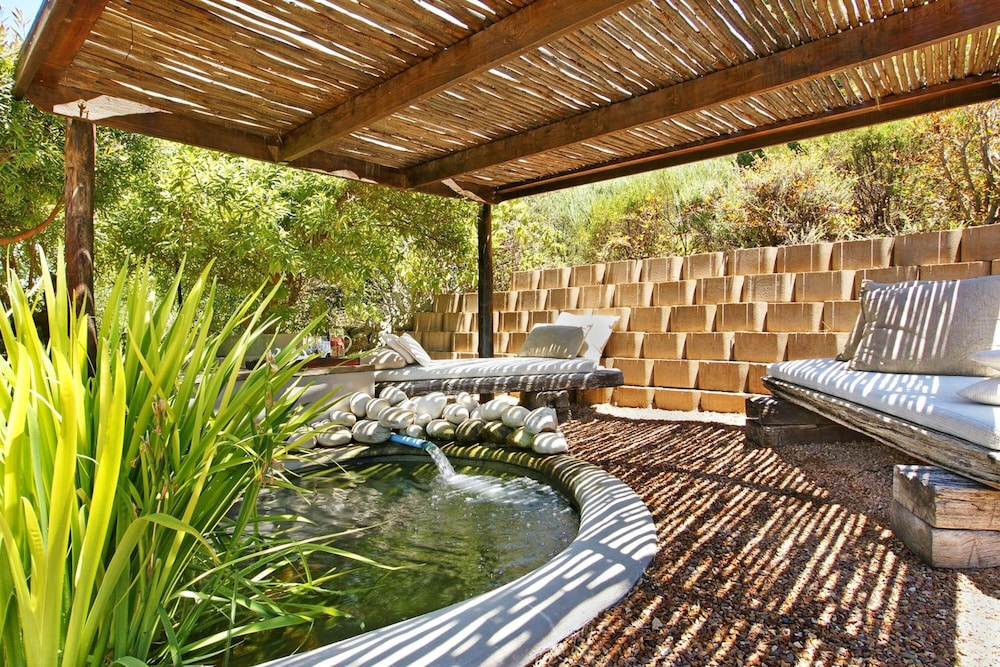 Dreamhouse Guest House 32/69