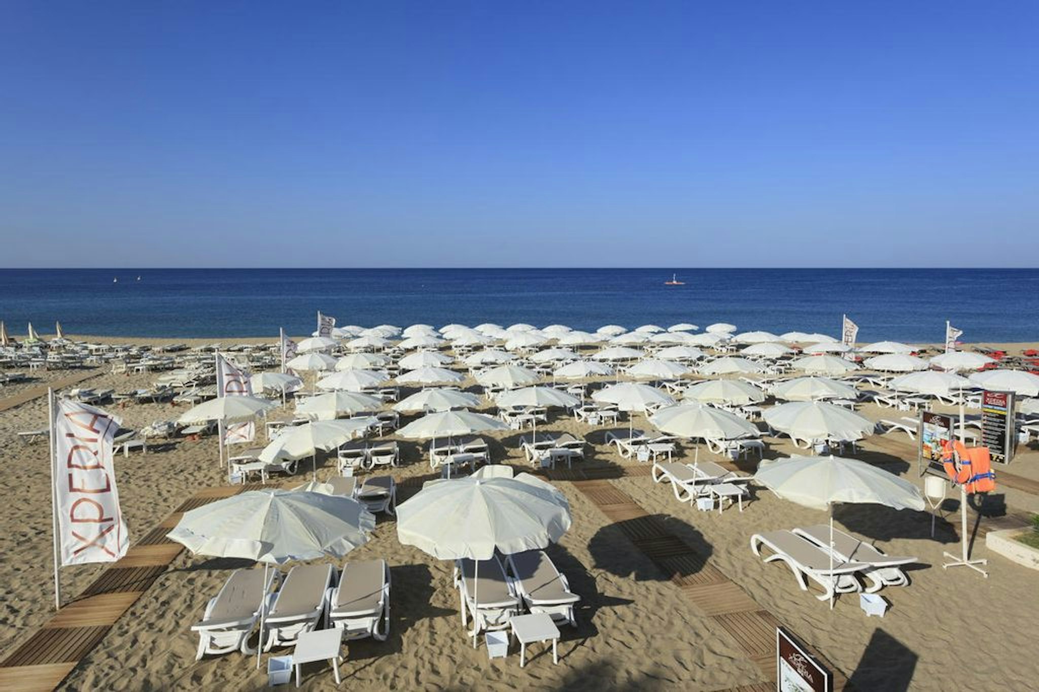 Xperia Saray Beach 58/67