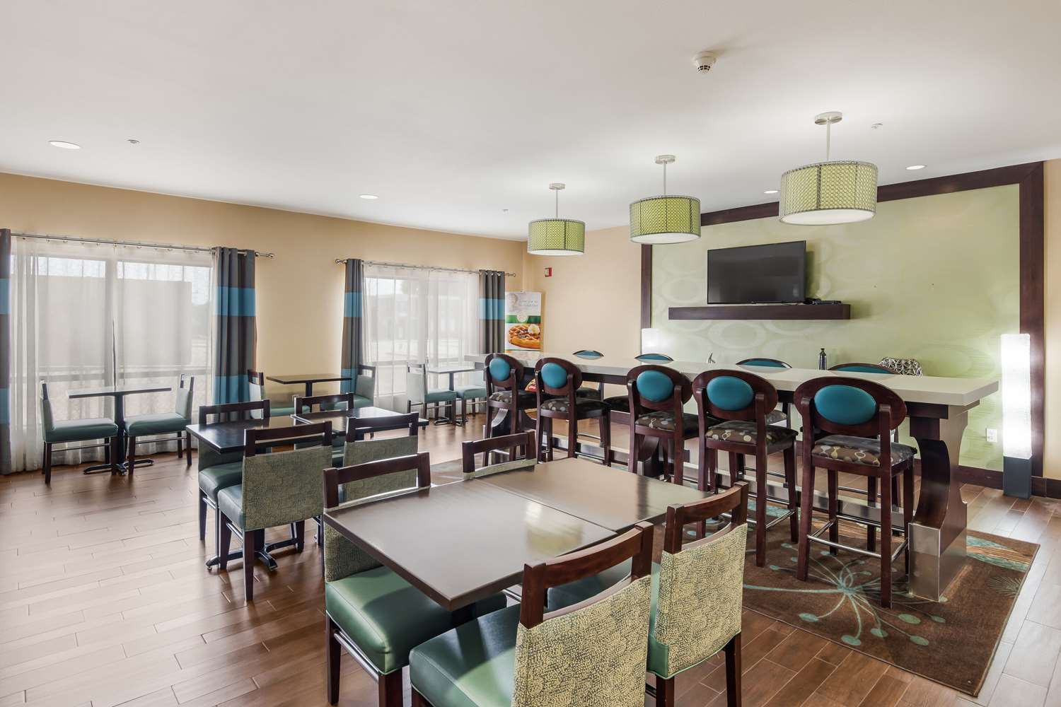 Quality Inn & Suites Quincy - Downtown 32/45