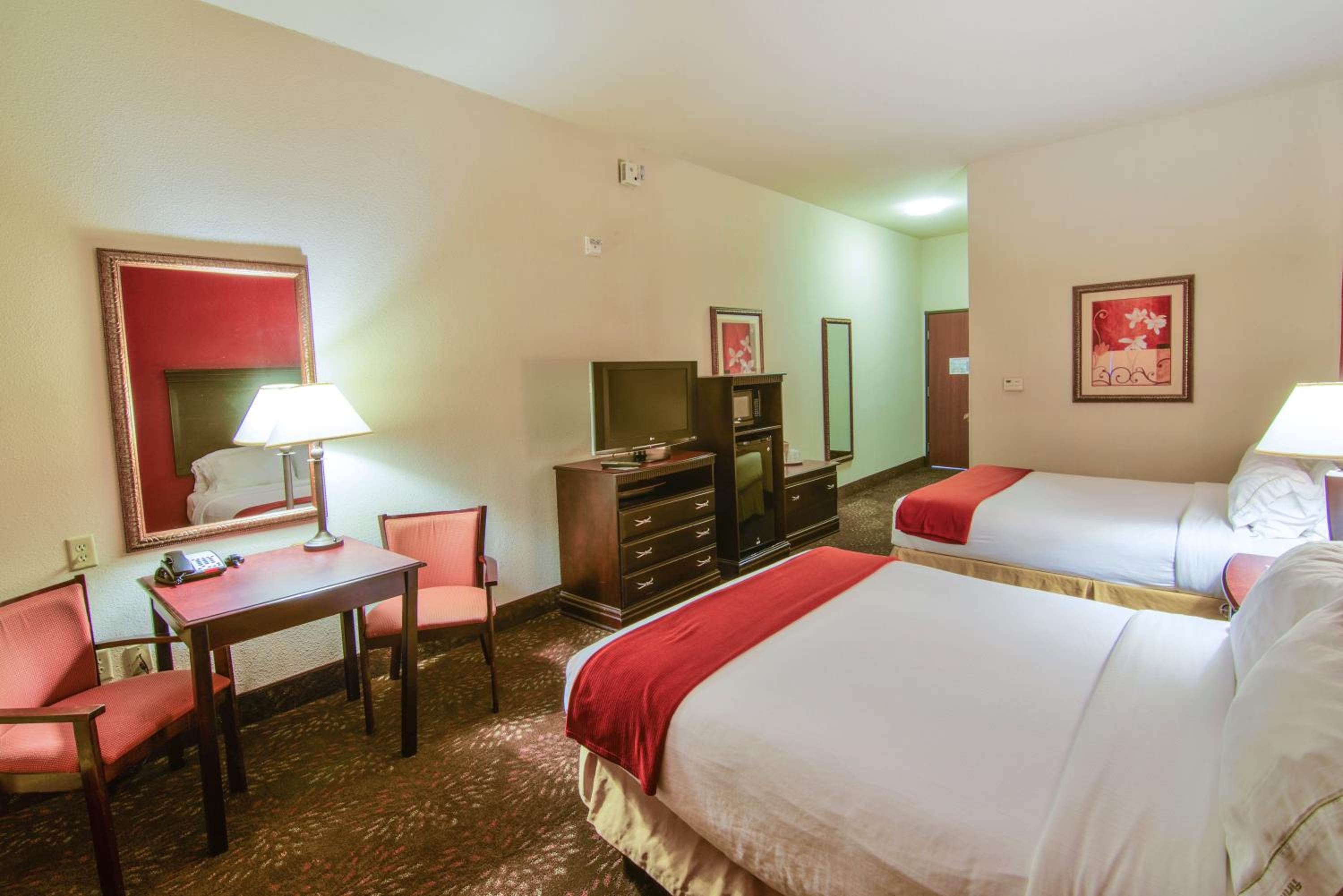Room, Twin Beds, Accessible