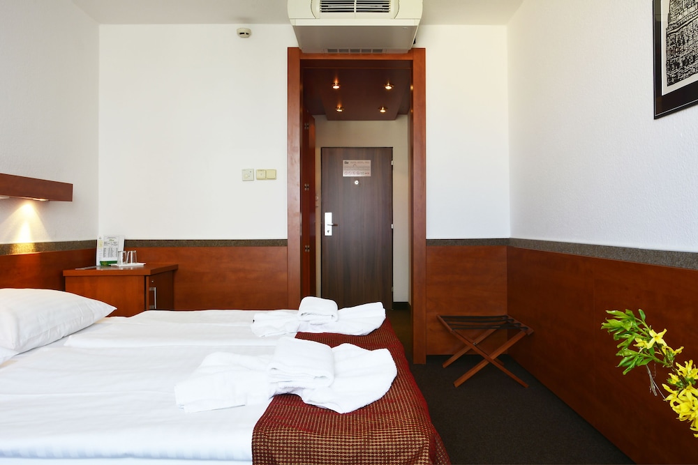 Olympik Tristar Hotel 15/64