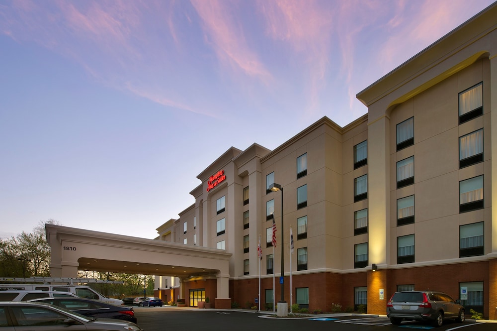 Hampton Inn Suites Baltimore Woodlawn 1/34