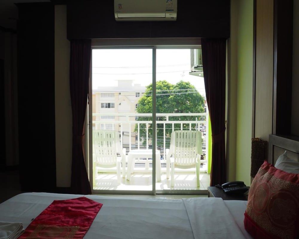 Arita House 17/30