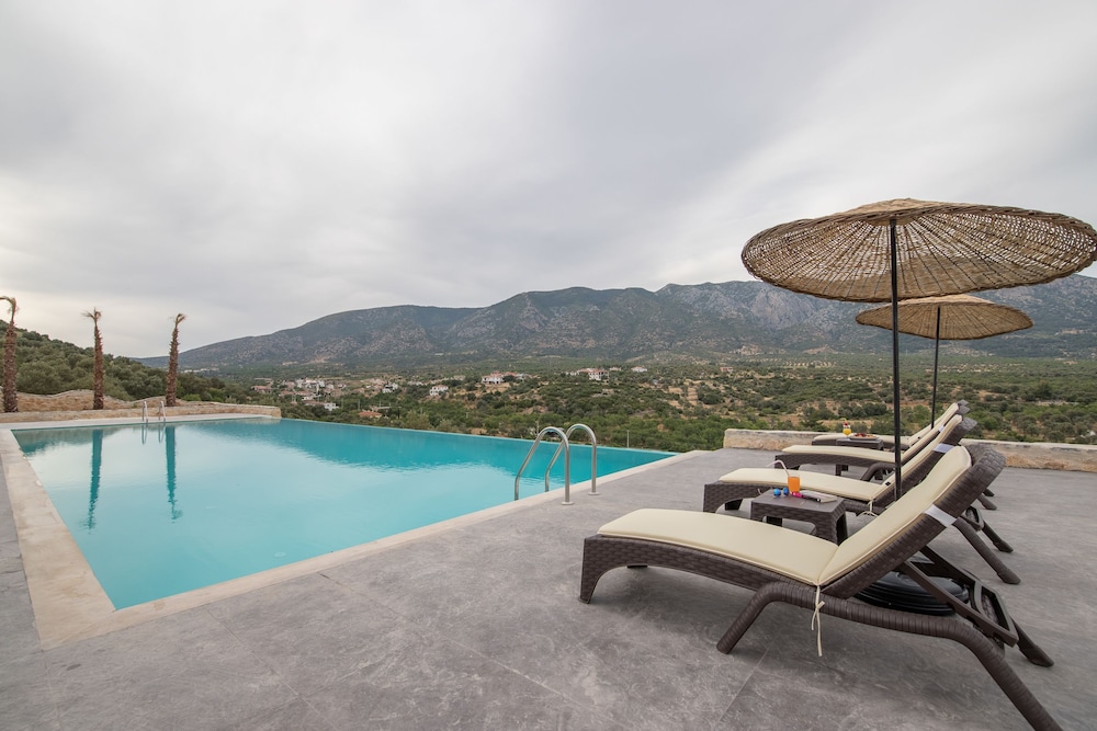 Karia Hotel Palamutbuku 20/21
