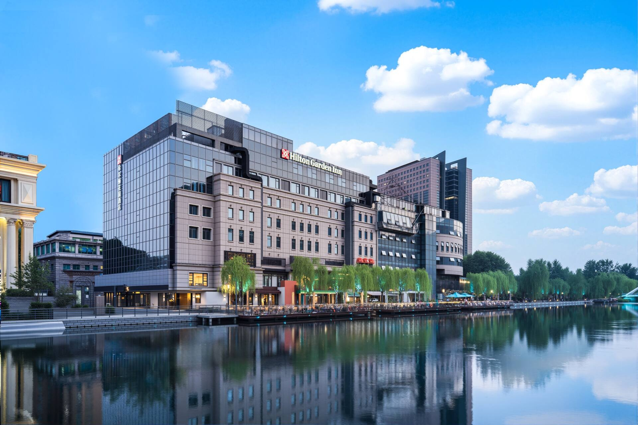 Hilton Garden Inn Beijing Liangma River 16/17