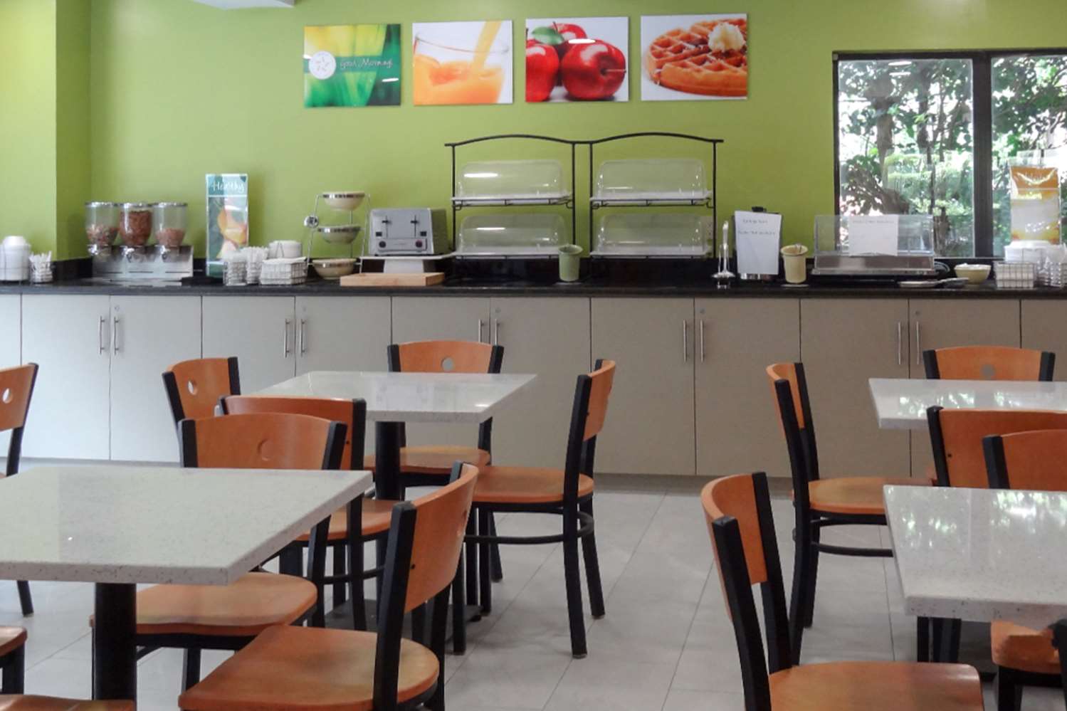Quality Inn & Suites Raleigh North 7/10