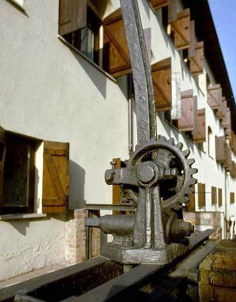 La Vecchia Cartiera 47/49