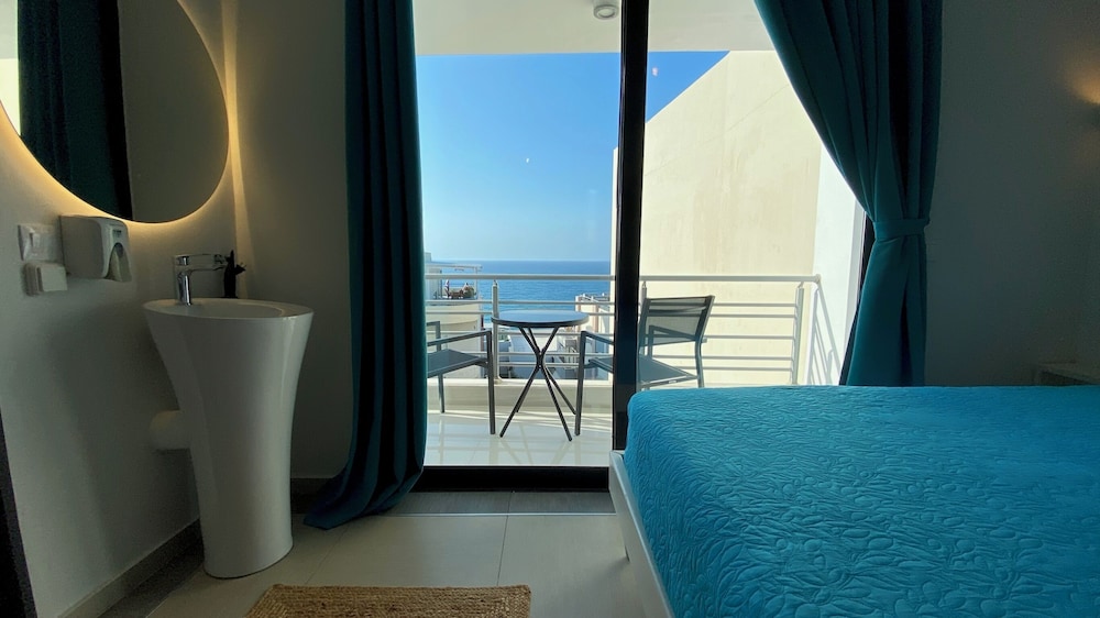 Rethymno Hills 15/50