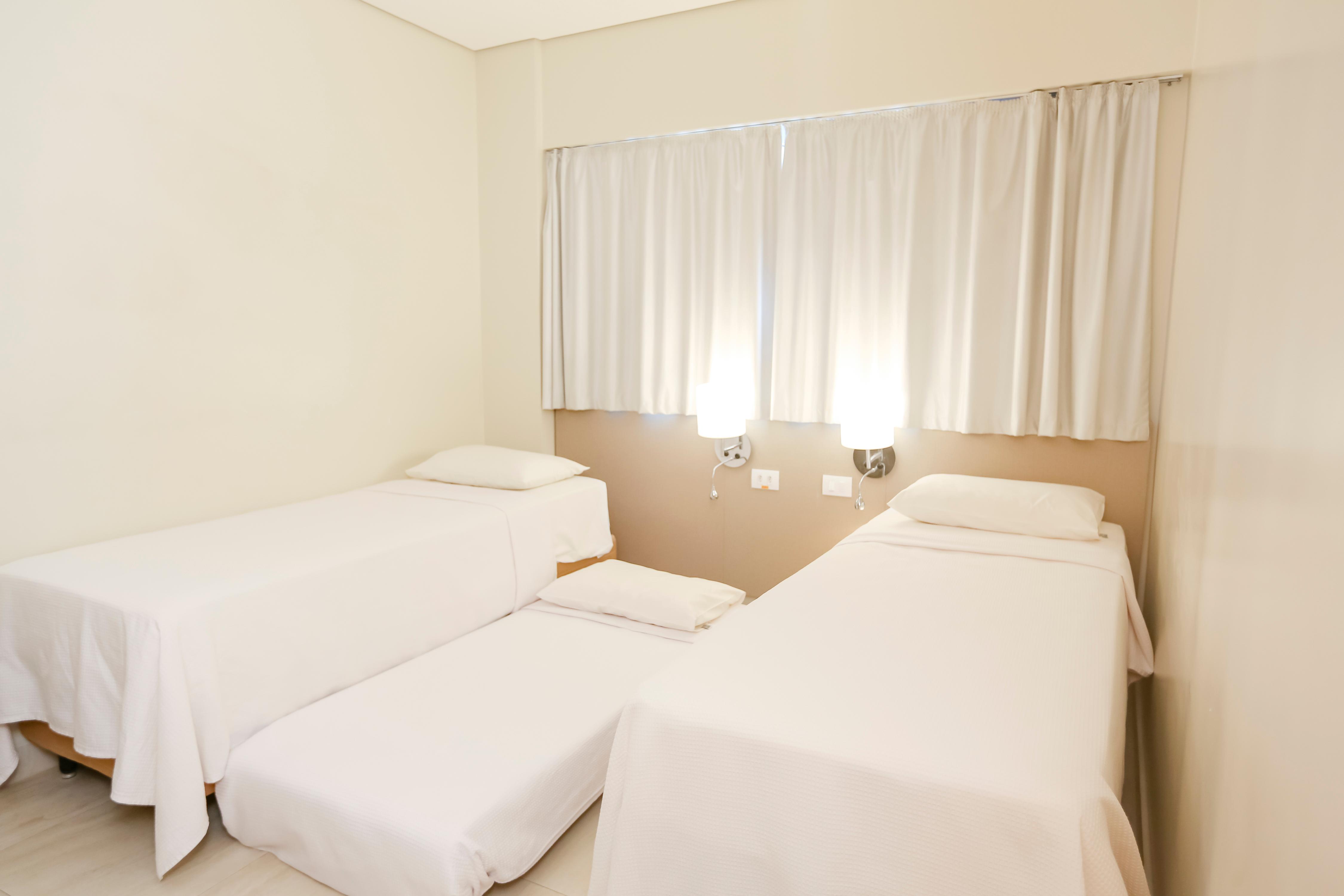 2 Bedrooms, Apartment, Side View