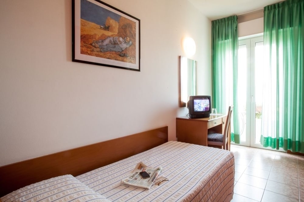 HOTEL PACE 15/65
