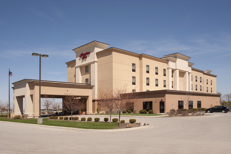 Hampton Inn Macomb 2/63