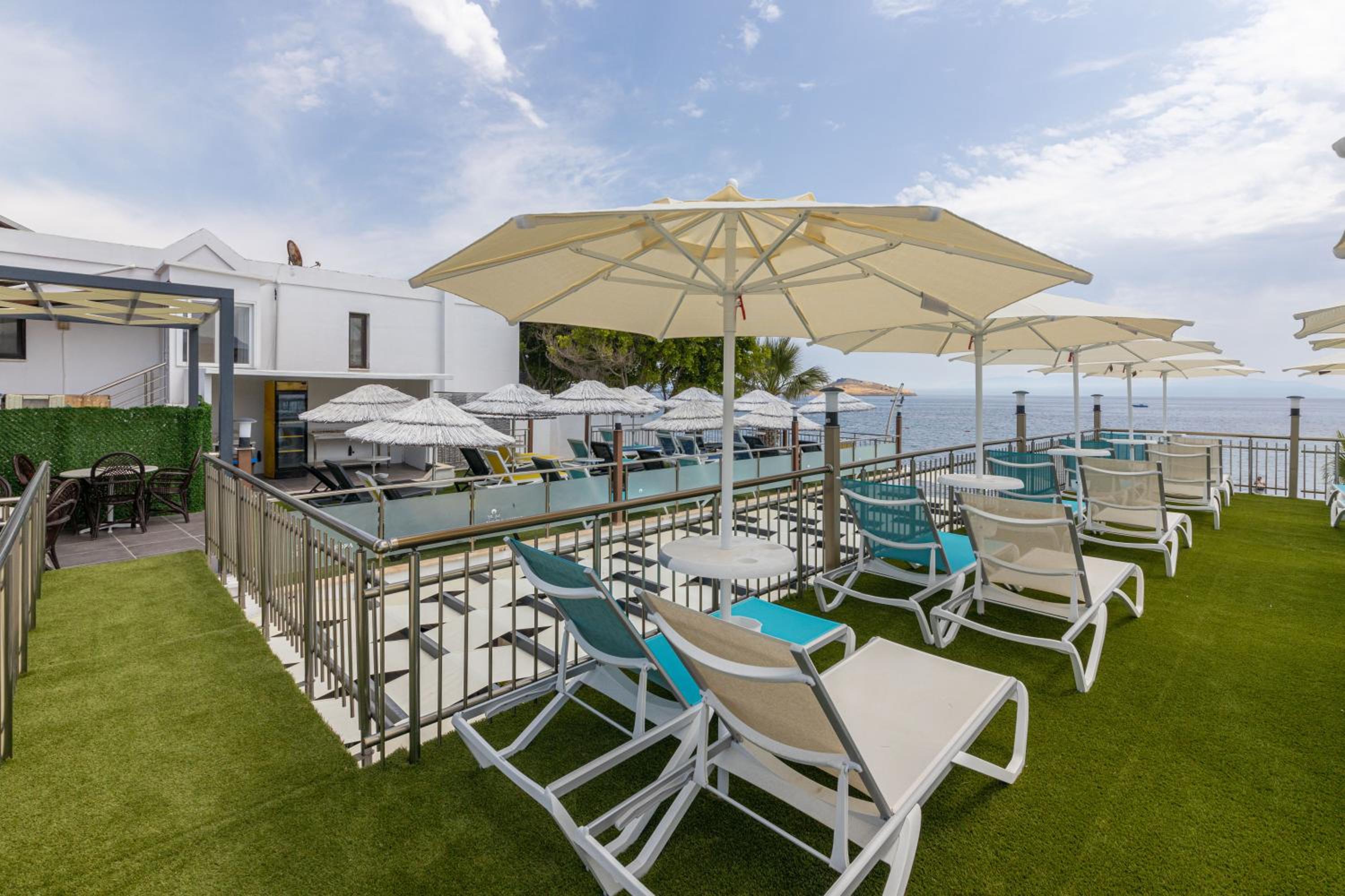 Amfora Otel 46/53