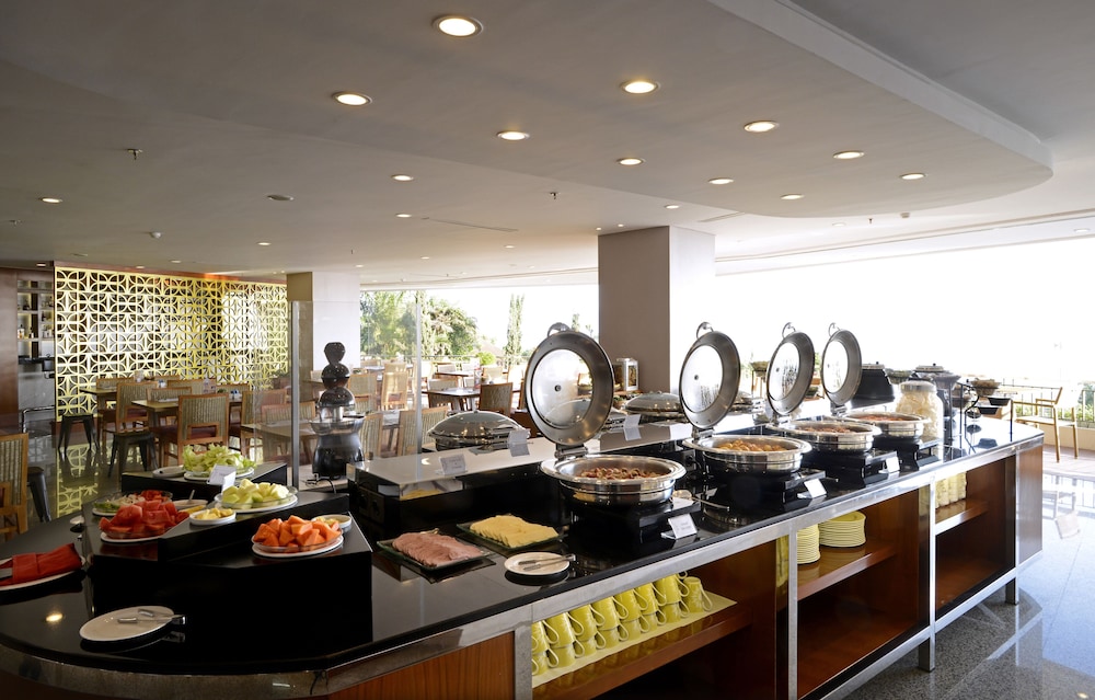Surya Hotel Cottages Prigen 16/52