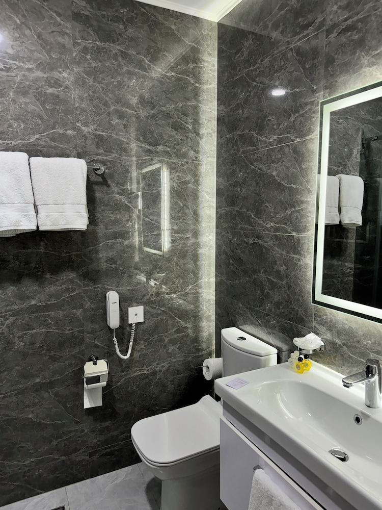 Garnet Hotel Tashkent 54/60