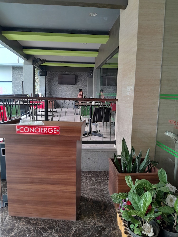 Hotel Candi Indah - Akpol Semarang 7/49