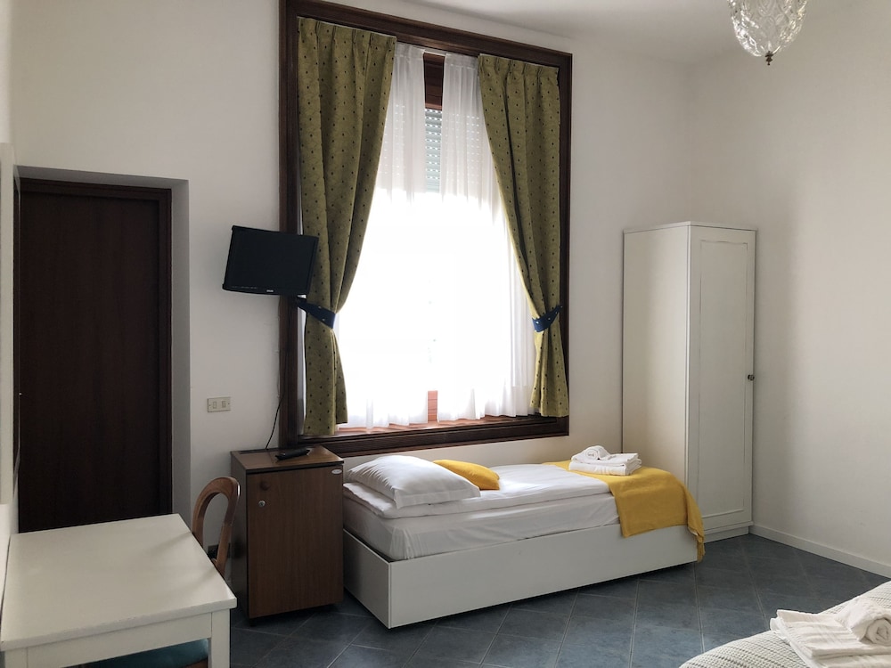 Hotel La Fontana 32/76