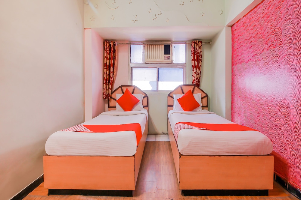 Oyo 12273 Hotel Indraprastha 8/16