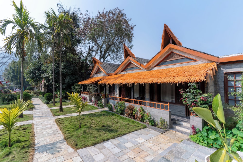 Lake View Resort 43/50