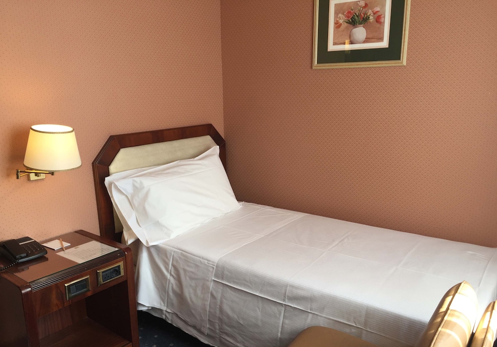 Hotel Bristol Milano 16/69