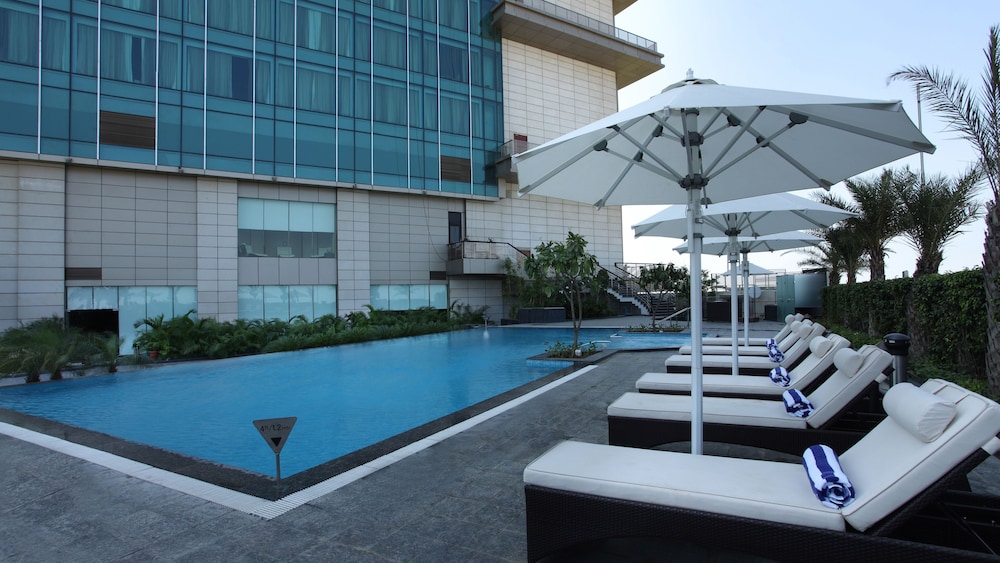 Crowne Plaza Rohini 13/73