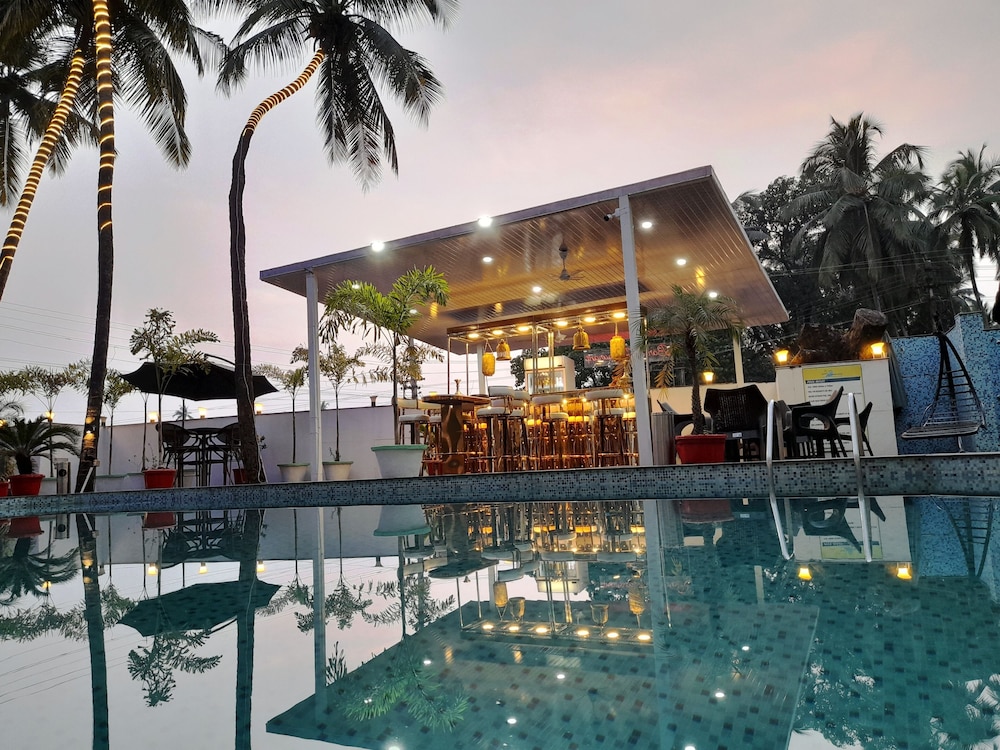 Hotel Goa Continental 6/44