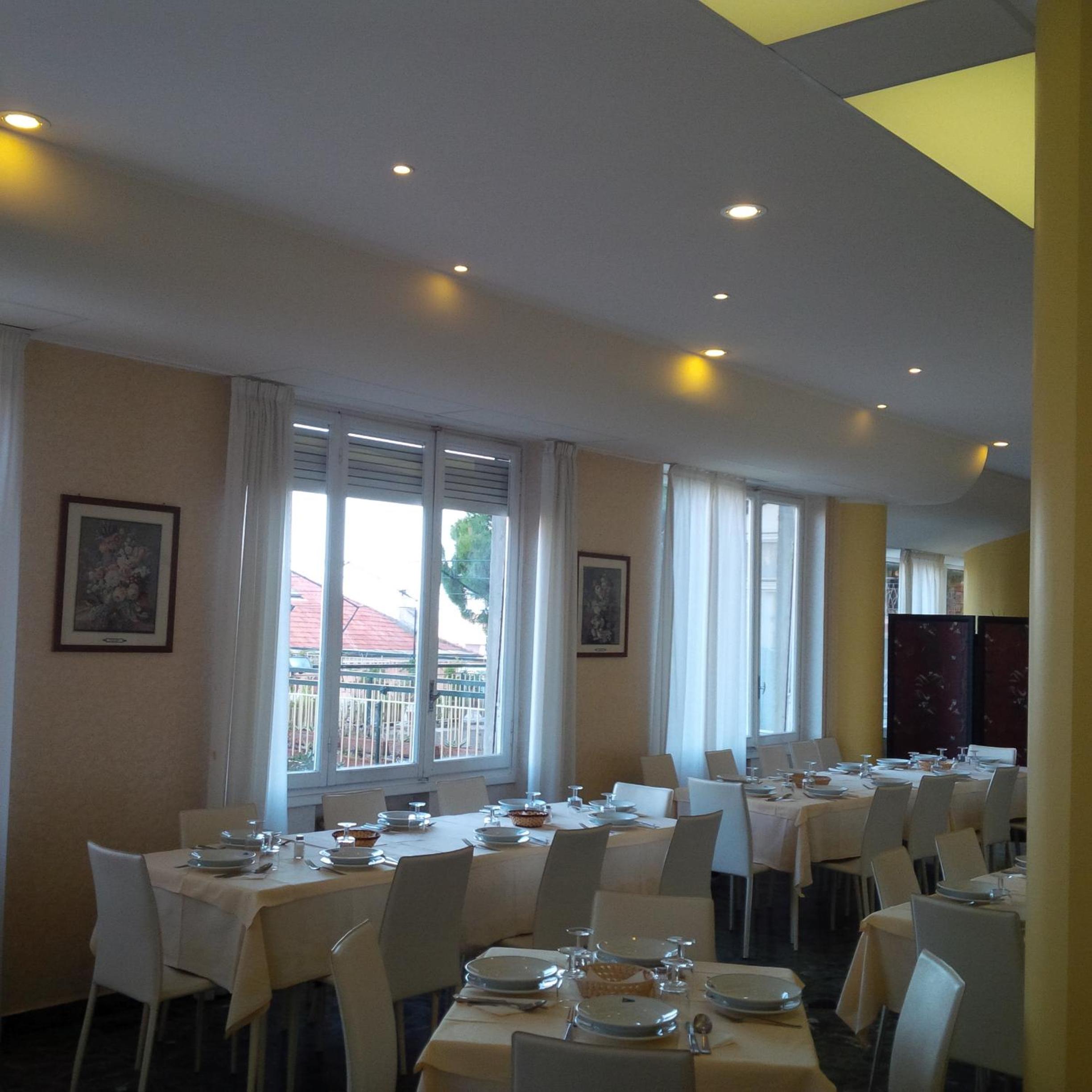 Hotel Robinia 43/51