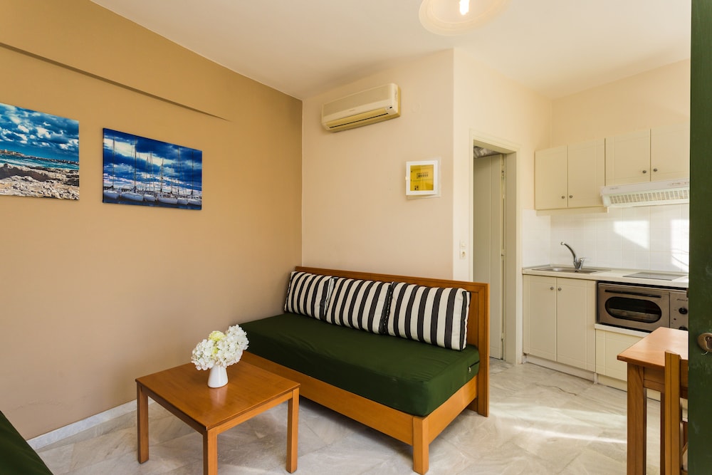 Radamanthys Apartments 22/42