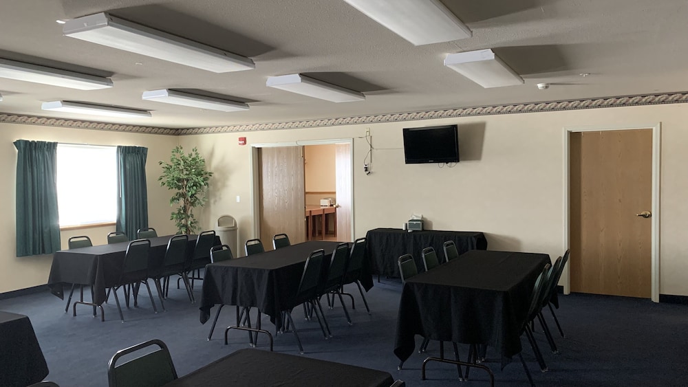 Fairbridge Inn & Suites Miles City 37/47