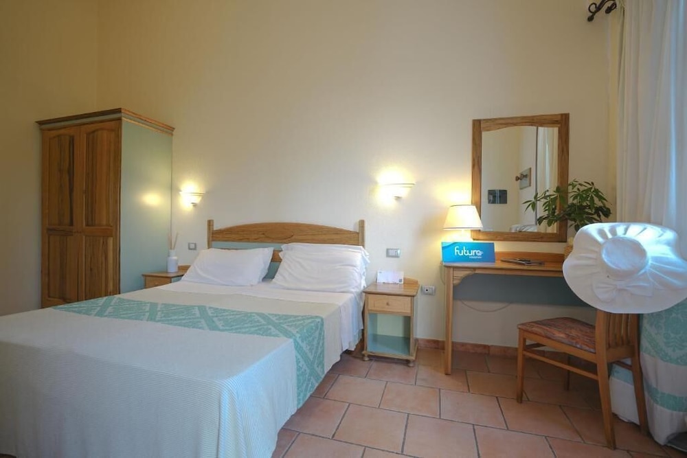 Hotel Rocca Dorada 6/41