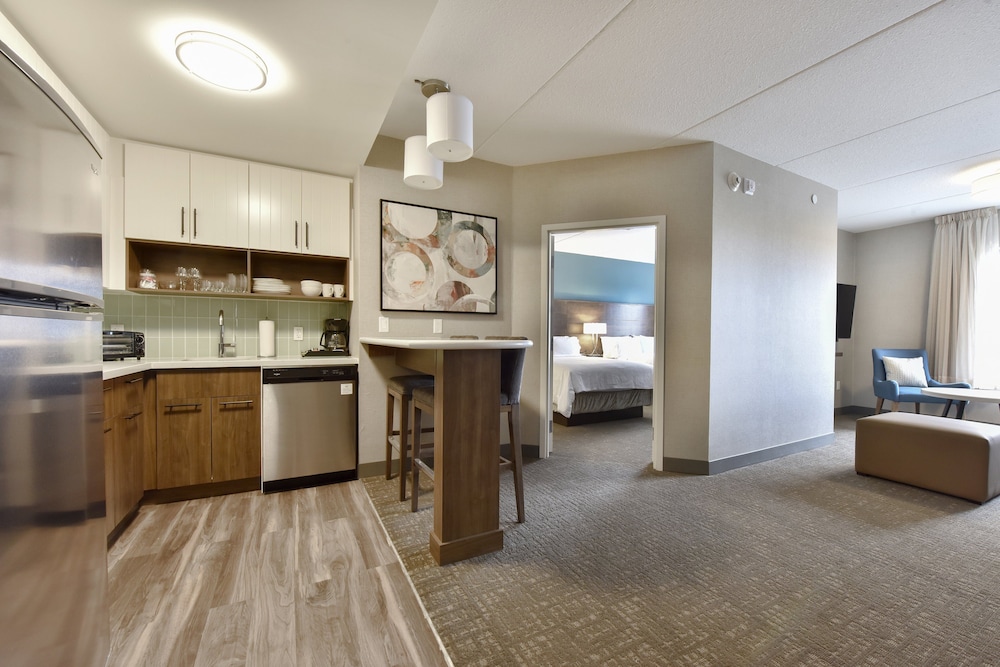 Staybridge Suites Waterloo - St. Jacobs Area 10/78