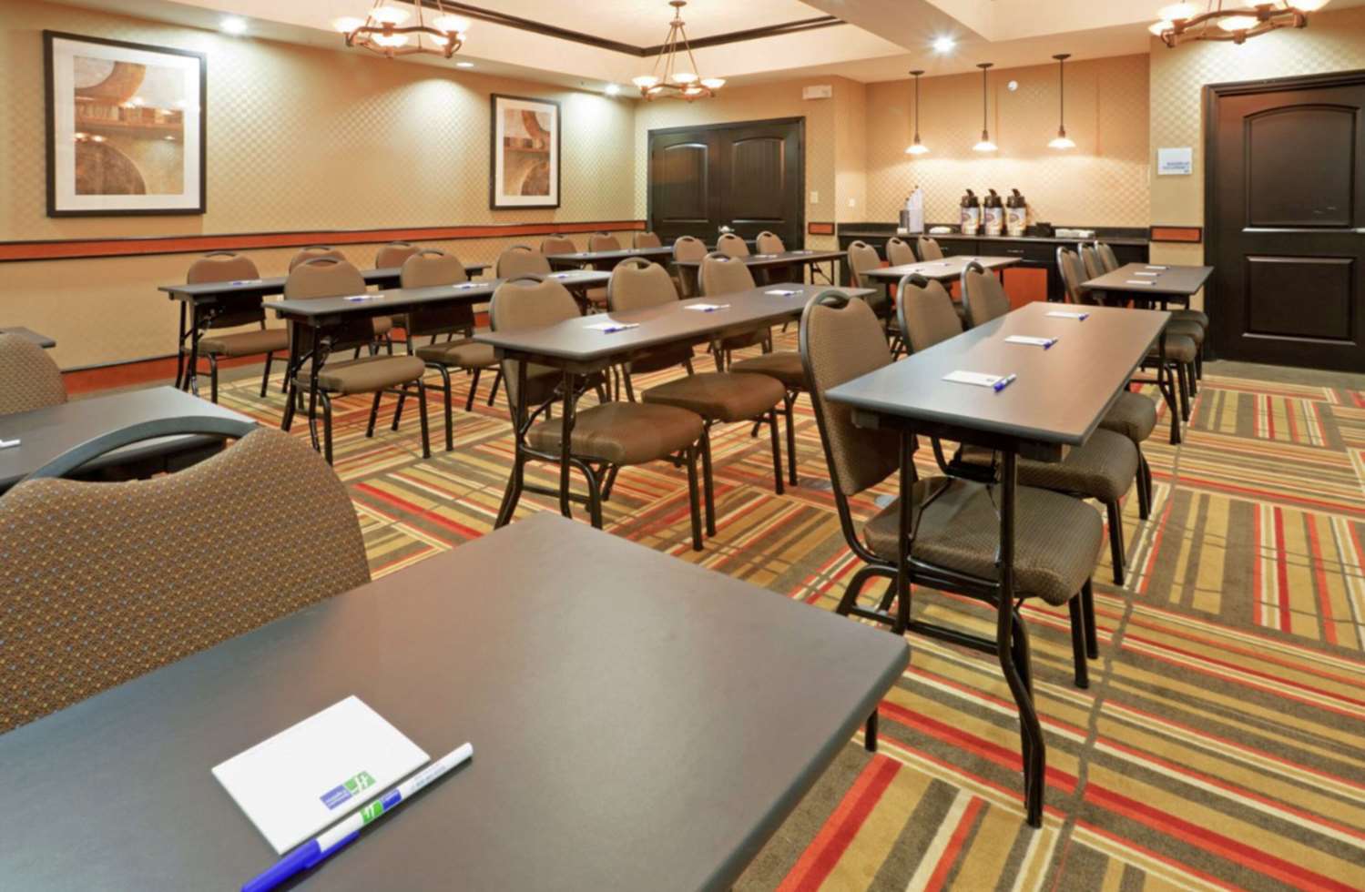 Comfort Inn & Suites Dallas Medical-Market Center 19/23