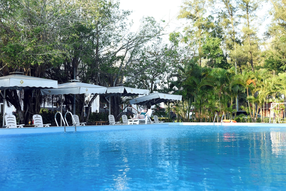 Van Phat Riverside Hotel 75/78