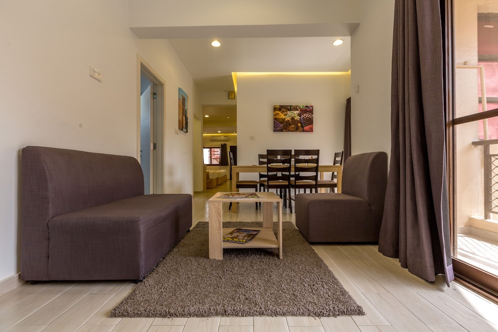 Capital O 314 24 Gold Hotel 36/49