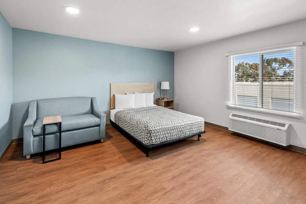 WoodSpring Suites Santee - San Diego Northeast 28/49