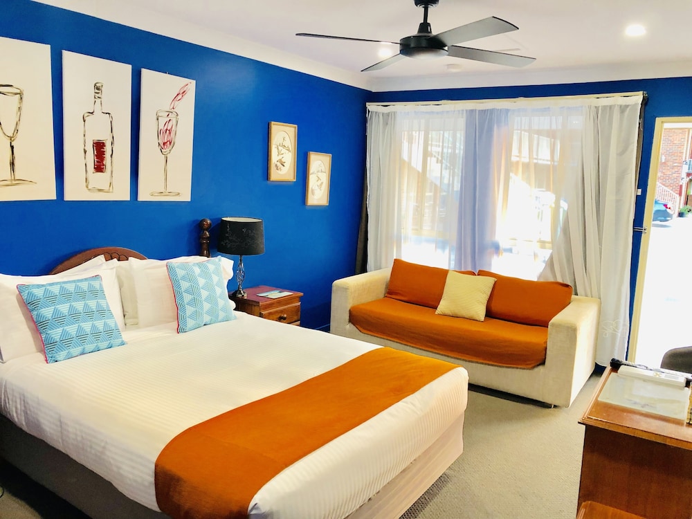 Aussie Rest Motel 32/72