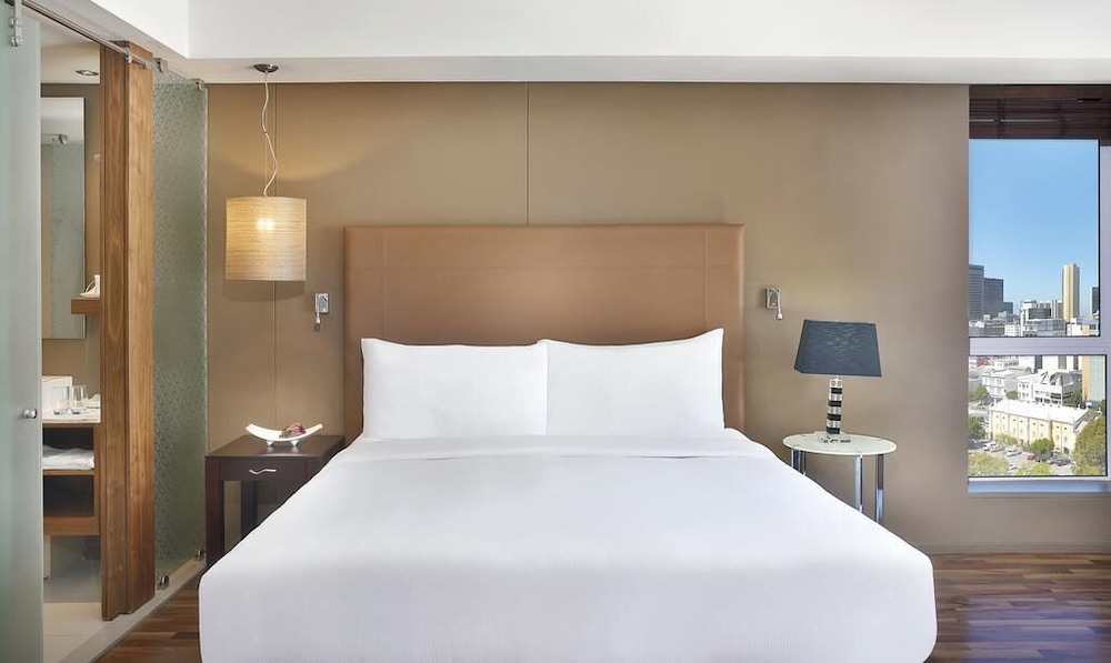 Hyatt Regency Cape Town 24/63