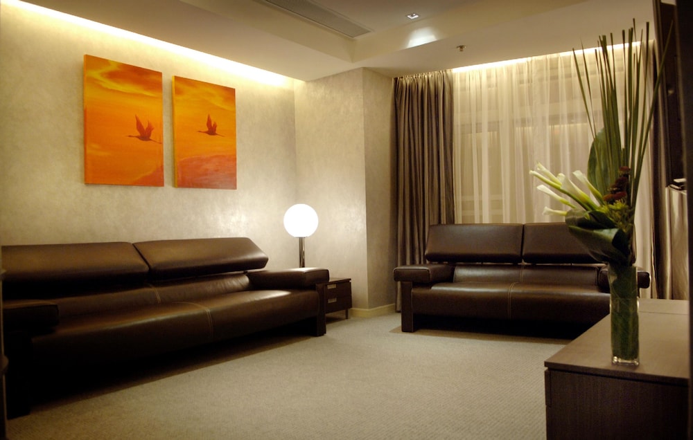 Cosmo Hotel Hong Kong by Dorsett 33/47