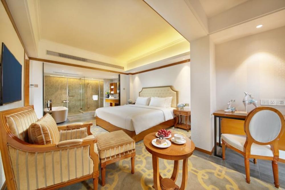 The Hotel V (Zhenjiang Jingkou) 24/25